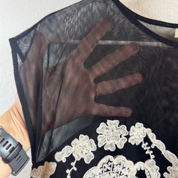 ODILLE {Anthropologie} ‘Cybele’ Embroidered Top - Picture 9 of 11